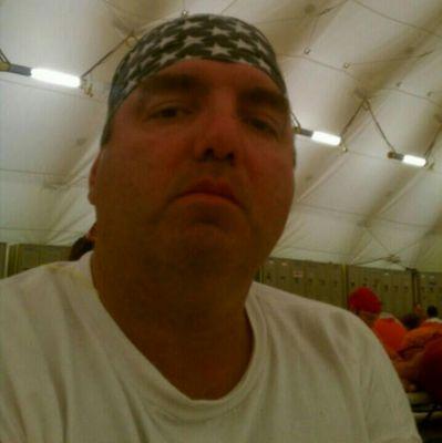 dirtangellogan's profile picture. 