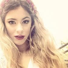 ¡Bienvenidas! Todo sobre @Tinistoessel -  Meta 2OOO Seguidores ✰  Since ;  14/O4/13  £€ØN€TTA   ❤️  @EsAdolescencia