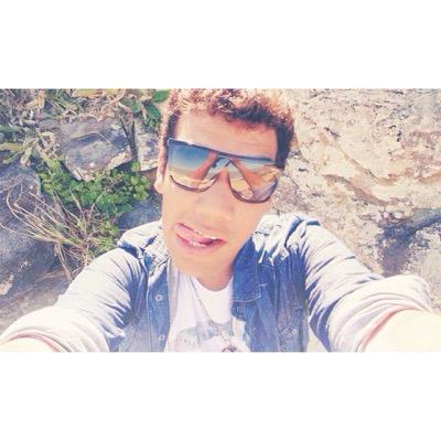 I Wanna leave my mark for everyone know that i was here #YesICan 18 years old. Yo!