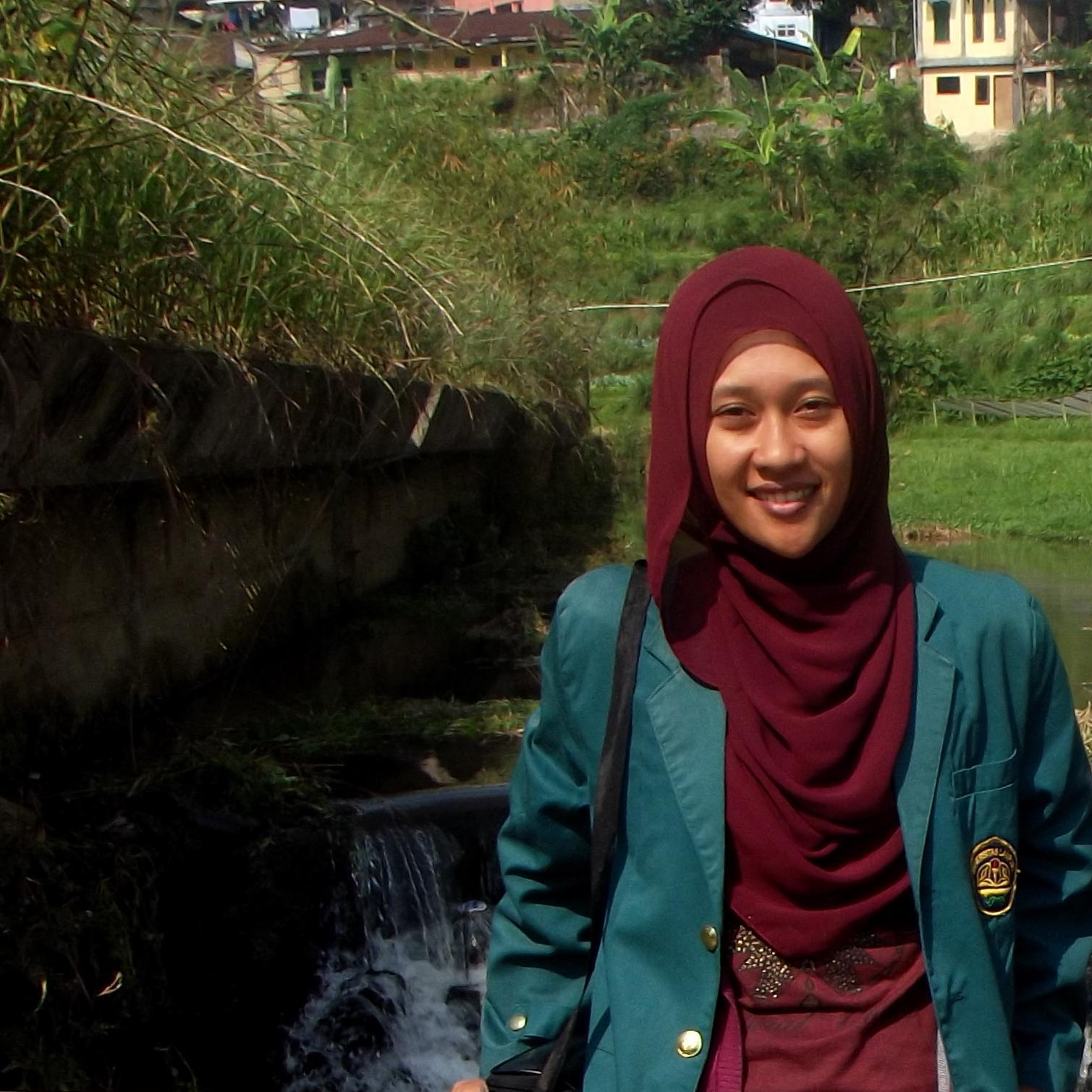 Agroteknologi Unila 2011.
Dari Kalianda, Lampung.
I'm a Scout.
Sederhana