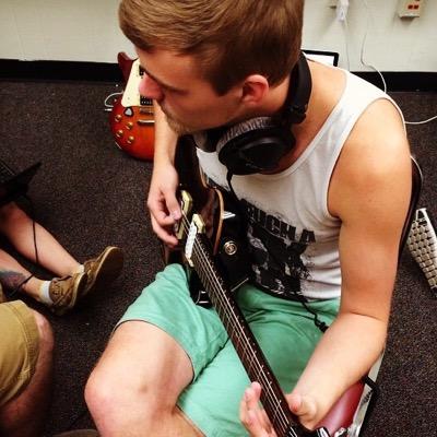 Tommy_Hollon's profile picture. #EKU Senior @SFSmusicky