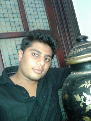 21b53e5b0b6d476's profile picture. adhilpp