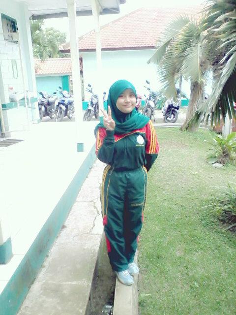 Sri rahayu , 12 september 1996, SDN 1 geresik, SMPN 1 Ciawi, SMAN 1 Ciawi,Akper RS.Dustira TK.II TNI_AD cimahi