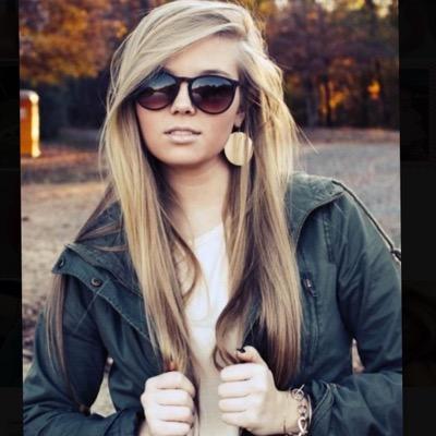 Hunting, fishing, but keeping in classy. Blonde by the grace of God✨