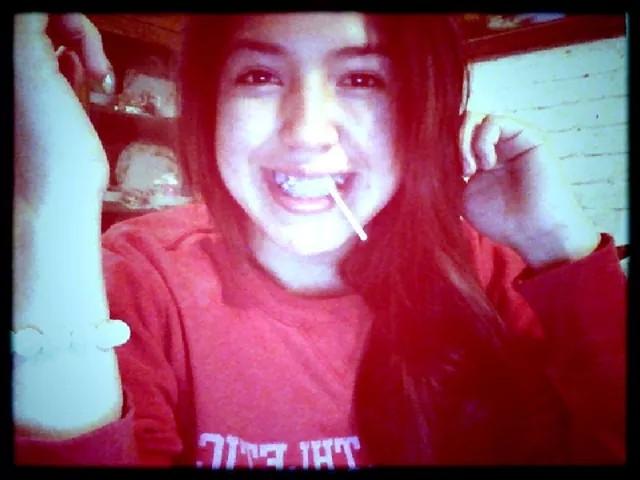 FonMely's profile picture. hola :3