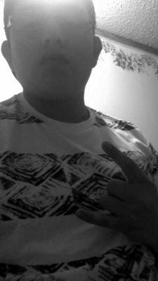 _alex_perez22's profile picture. 