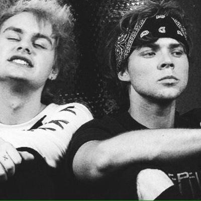 ❤️ @Michael5SOS please follow @IrWaCl ❤️