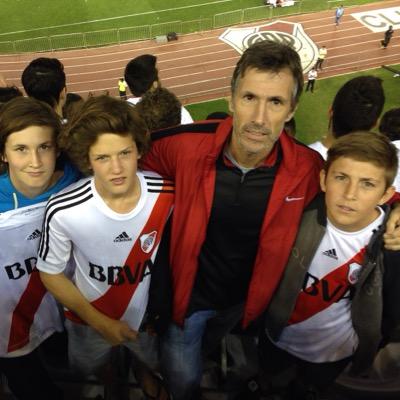 Instagram: segundupont