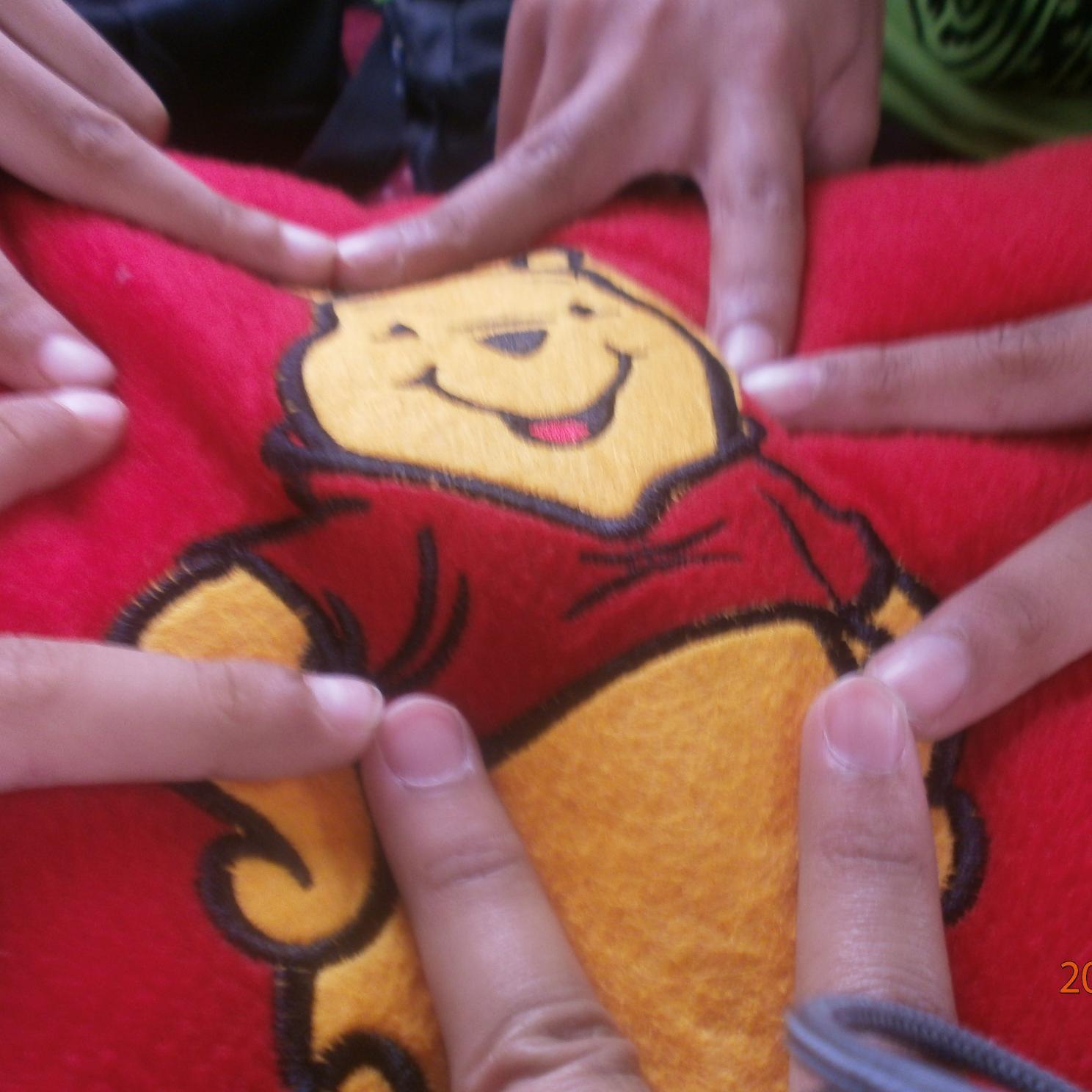 nurqiszz's profile picture. Let take a moment and say  Alhamdulillah  for everything we have.. ^^