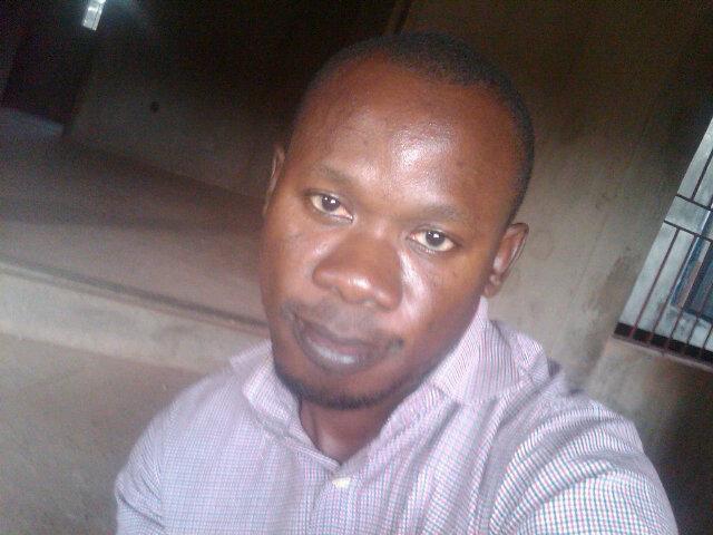 A teacher, love music, likes meeting pple, ready to help if within the reach and ready to learn new things