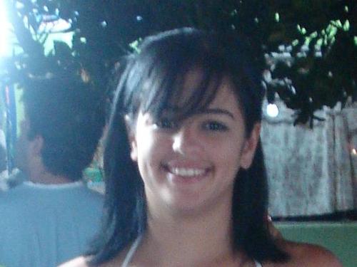 Estudante de Adm com foco em RH (Recrutamento, seleção, treinamento, ...) buscando novos conhecimentos na integração das pessoas com o mundo corporativo