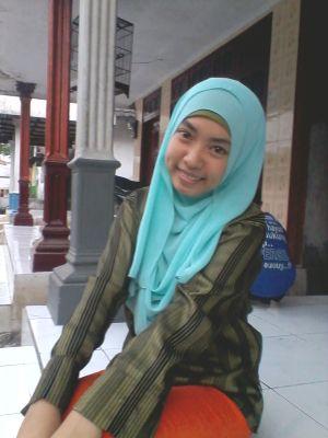 senang berteman dengan siapa saja :-) pin:7D9B5018