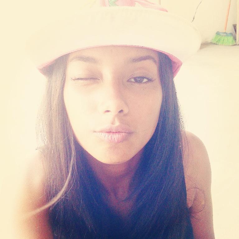 ''Tão calma quanto uma bomba...''
 Whats : 8617-7002 http://t.co/DRpBFYySXI  https://t.co/Gge3bkEOrH