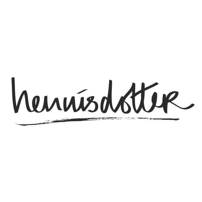 Hennisdotter is a online store that provides you with handpicked jewelrys and objects from Istanbul and Paris.