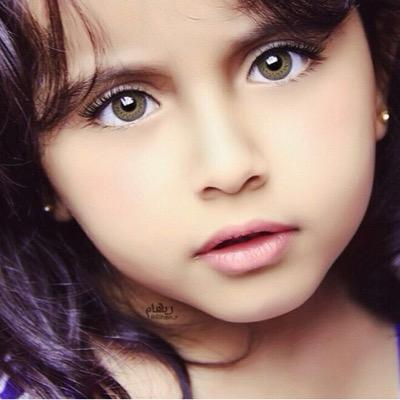 ‏‏انثى مزاجيه ذآت مفردآت عنيدھہَ آتحدث بعفويھہَ آضحكك بشدھہَ  أغار بجنوننَ وآعشق بخجل