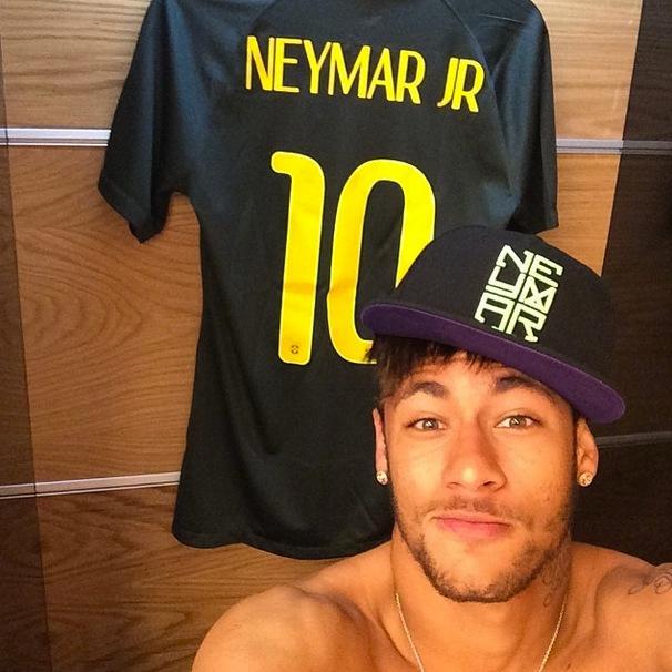 Pra cima deles garoto @neymarjr