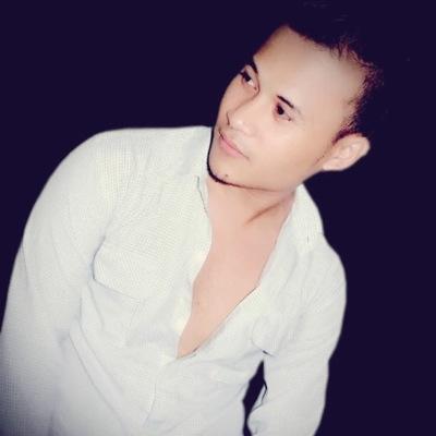 Biodatanya ta simpen aja yah!!!