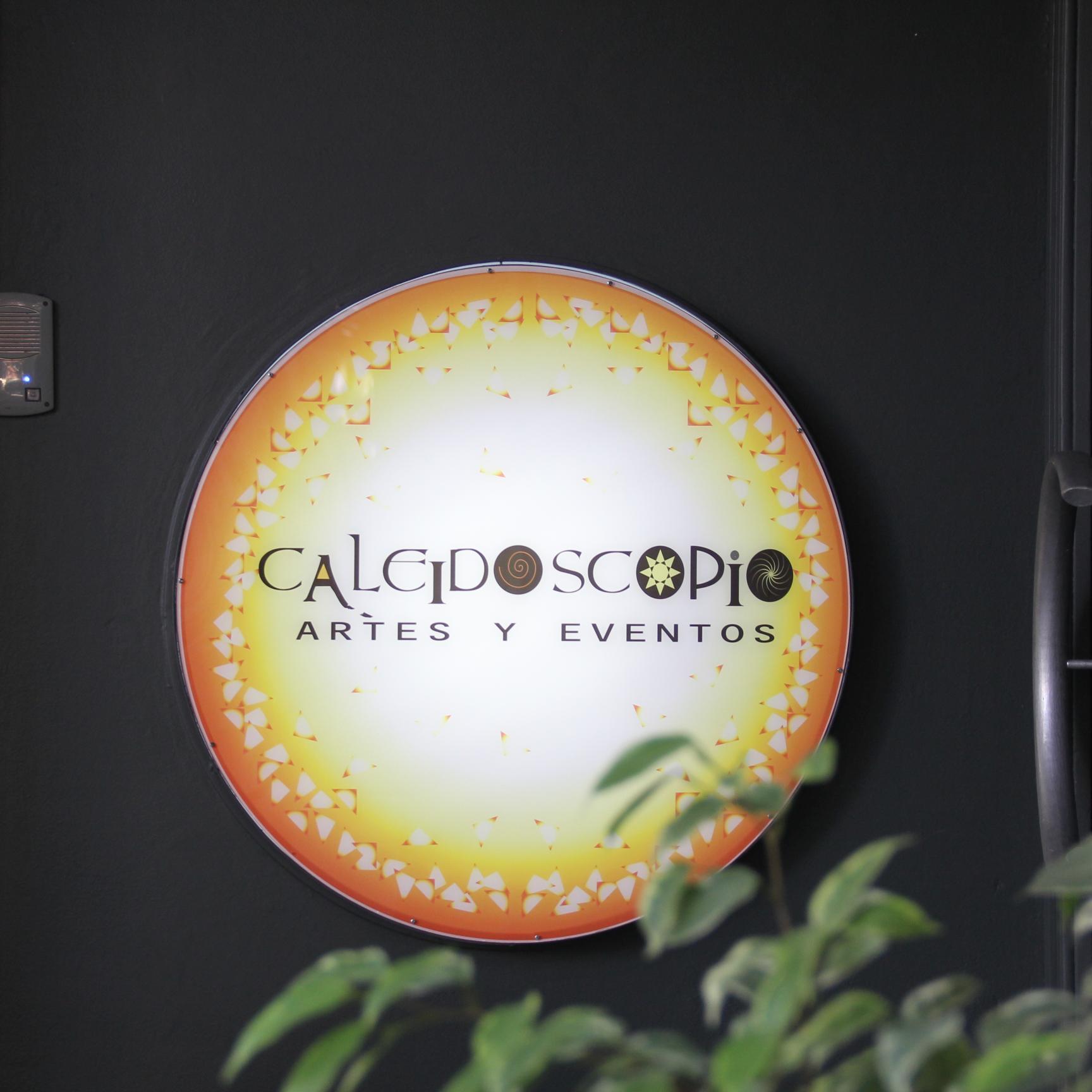 Chayi_Eventos's profile picture. Desde el 2003 mejorando cada año el servicio para nuestros clientes y modernizando nuestra imagen