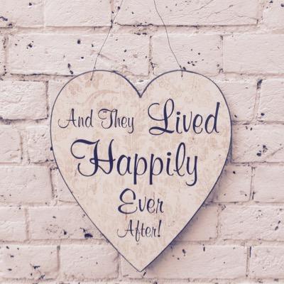 Quirky Giftz LTD sells beautiful little shabby-chic and style gifts for all occasions situated on Deal High Street and at Hempstead Valley Shopping Centre, Kent