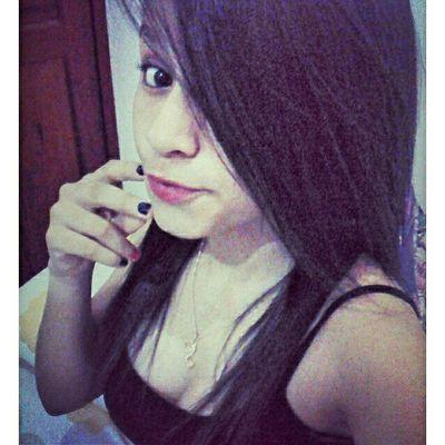 Cresça, independente do que aconteça
Eu não quero que você esqueça
Eu gosto muito de você.
Chego, e sinto o gosto do teu beijo
É muito mais do que desejo.♪ ♬ ♡