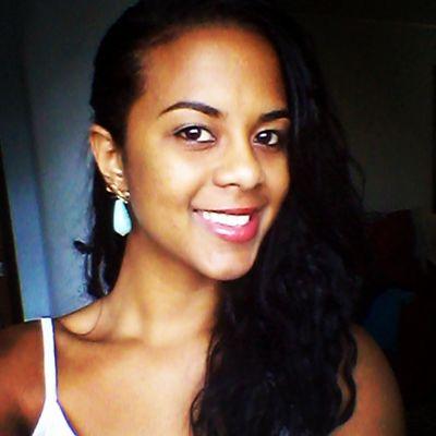 Emanuelly_Costa's profile picture. No final tudo dá certo, se ainda não deu certo é porque não chegou o final!