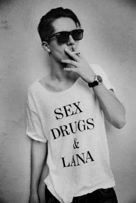 valia_paokii's profile picture. #Arctic monkeys #Lana Del Rey #I wanna be your's #RIDE
