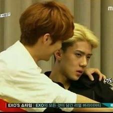 Welcome to my world~ You can call me Fang I am EXO-L / VIP / 1D /Katy Perry ///HunHan KrisLay ChanBaek KaiDo ChenMin TaoHo/// Nice to meet you Guy ~ :)