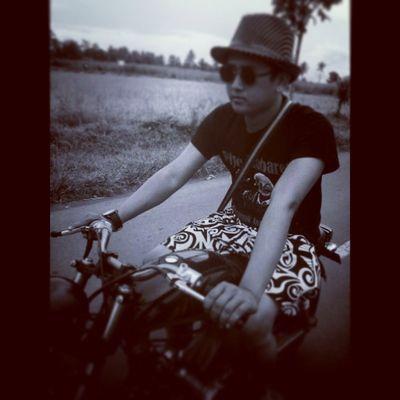 p_agung25's profile picture. perbandingan itu selalu ada dalam setiap hal' apapun itu.