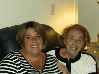 gloriadeplasco1's profile picture. 