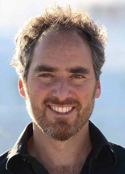 Evolutionary relationship coach and evolutionary men’s guide specializing in relationship coaching and men’s coaching groups.