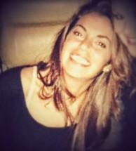No les cortes las alas a tus sueños,porque estos son los que le dan la libertad a tu alma.BE HAPPY AND SMILE.