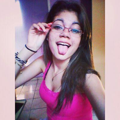 :: Simpatica . Romantica . Ciumenta . Legal :: ♥