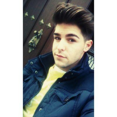 adri97jimenez's profile picture. El exito solo se limita a personas que se conforman con poco