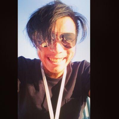 Touring sound engineer. See the world with me.                        instagram: mtakahata