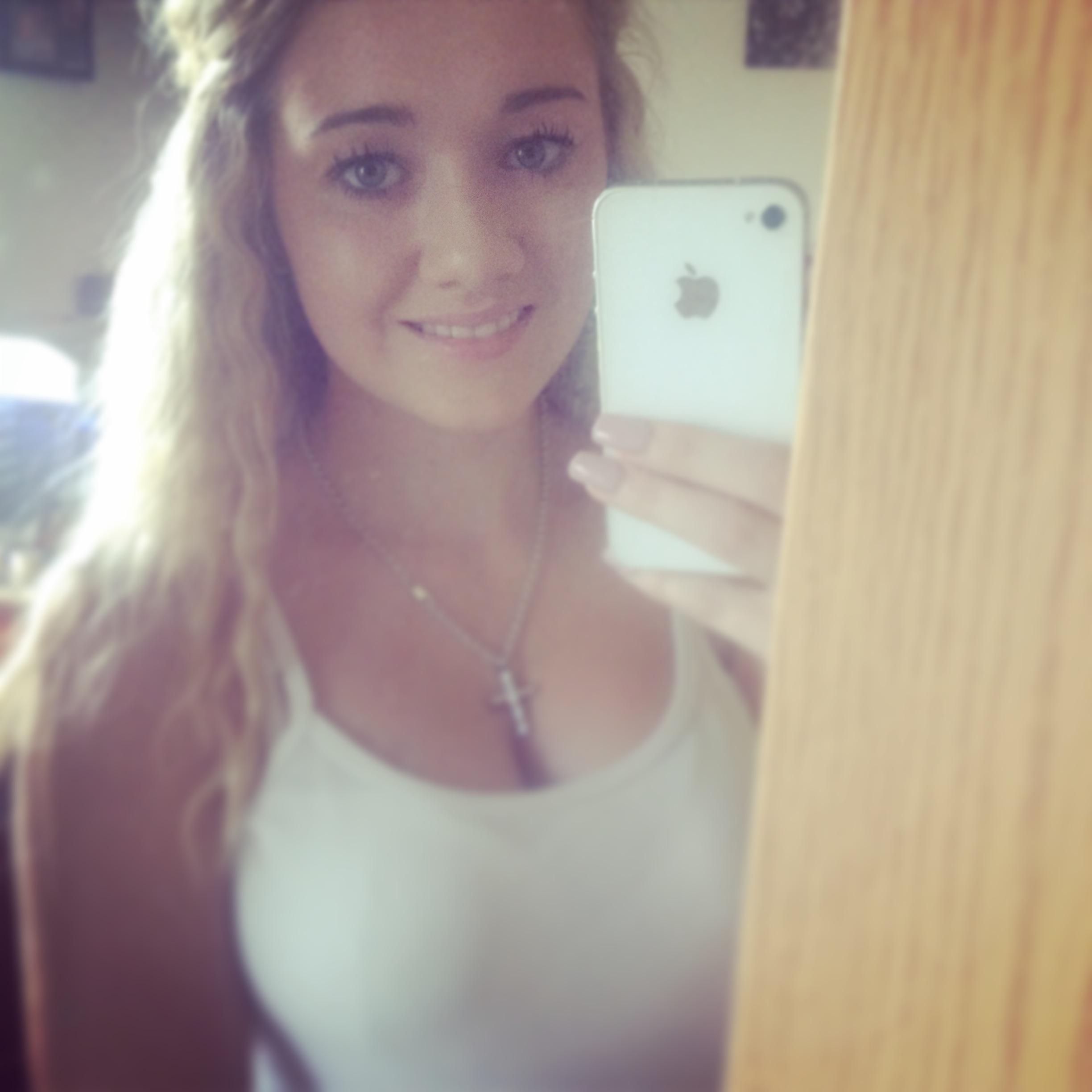 Instagram- kayleyxanne