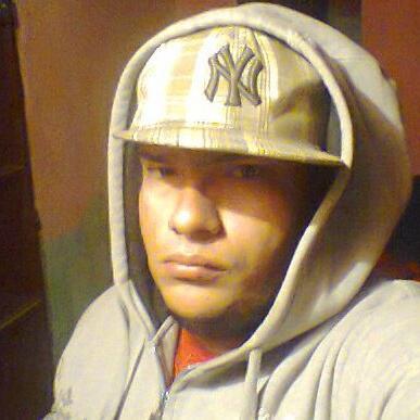 Yo Quiero Que la avaricia Nunca le Gane al Honor y Que la unica religion del mundo se llame Amor ........
