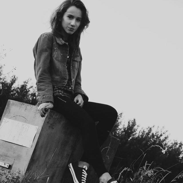 Emr0s3's profile picture. slovakia girl 14 y.o love youtubers, music, writing and daisies if you want know me, chceck weheartit
http://t.co/hYv2uA16Cr