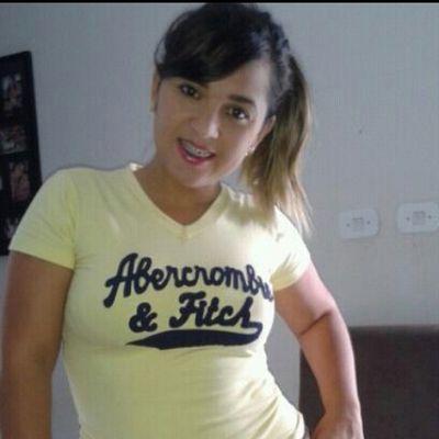 elaynemedeiross's profile picture. 