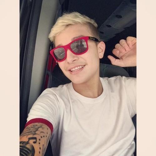 ♥Um amor que nunca vai acabar, o amor por meu idolo jamais tera fim! Te amo @mcgui_oficial 
♥