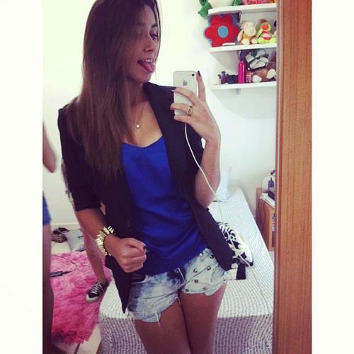 Porra mew amooo essa minaaa 3 Demi Lovato , Fifth Harmony , Miley Cyrus :3  :3 ♥ ♥ ♥ ♥ ♥ ♥