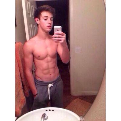 My love for you guys is bigger than hayes nose // aaron/12 ❤️