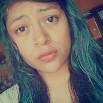 lpz_yeimi's profile picture. —Me gustaría. —¿Qué cosa? —Vivir una eternidad junto a ti. ~.~