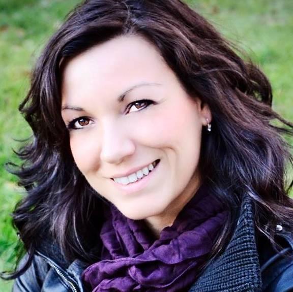 KimFPhotography's profile picture. Insta: kimferagenphotography