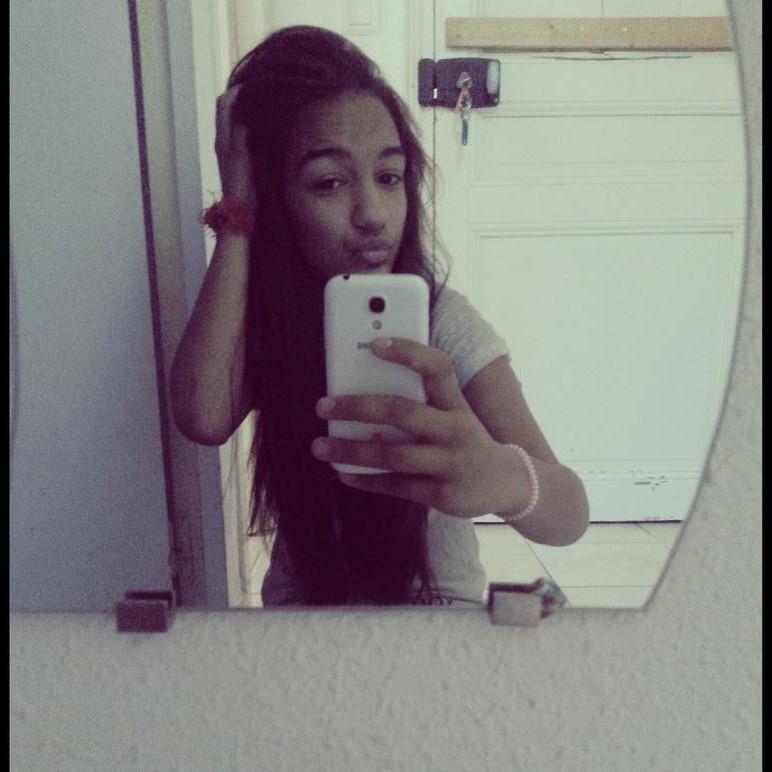 Diirectioners13's profile picture. de dos ou de face maria la gitane a la class