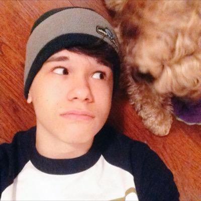 @weedywilky GAVE YOU THIS FOLLOW SO FOLLOW HER ACCOUNT @weedywilky
