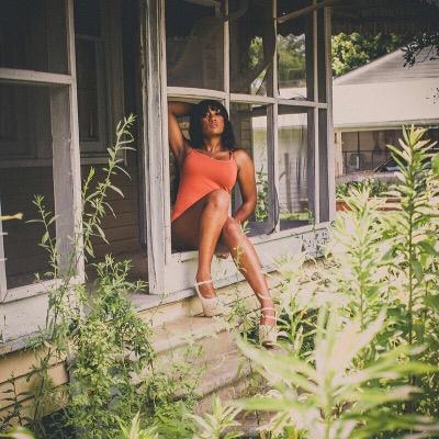 Aspiring model. Nursing major. For serious inquires precious_mcknight@yahoo.com book me for your next shoot