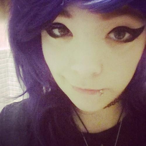 Hai my name is georgi Happily taken3   and i love bands, art and everything i love paramore, adtr and more i believe the world is beautiful  xx i follow back