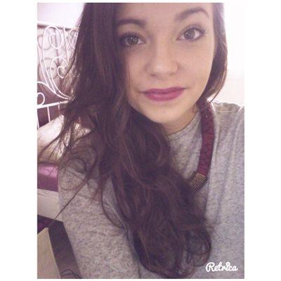 Sur la musique on va on vient, on s'éloigne et on revient. ♥