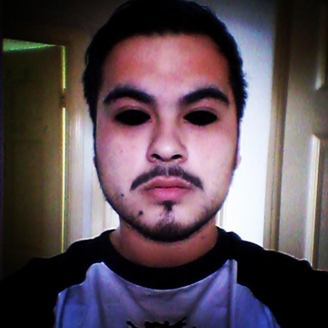 Local OC California stoner artist trying to come up in the music game. Oh and he like to smoke hella blunts with loud ass weed!  newhippylostworld@gmail.com