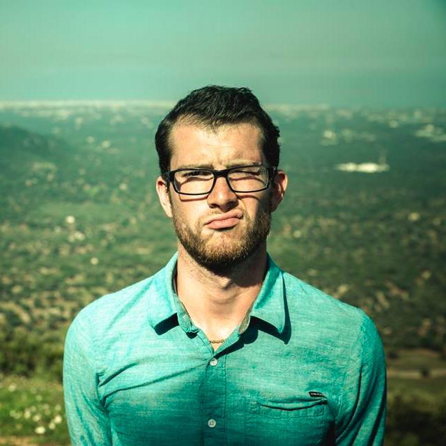 joncurtisshow's profile picture. I invented the internet.